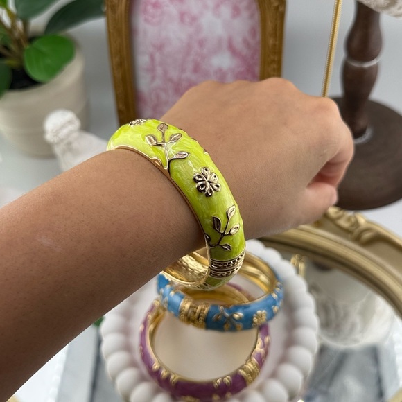 Green Floral Hand Painted Enamel Bangle - Picture 11 of 13